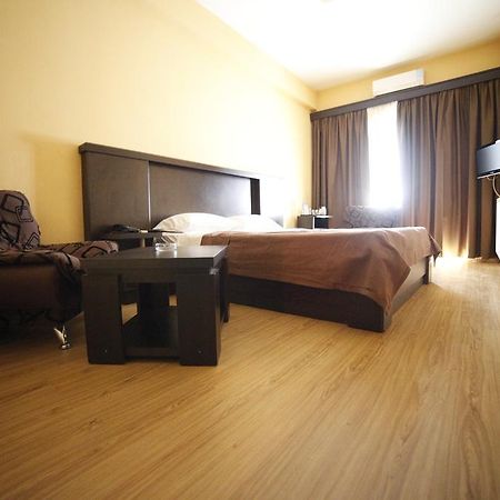 Avenue Hotel Tbilisi Rum bild