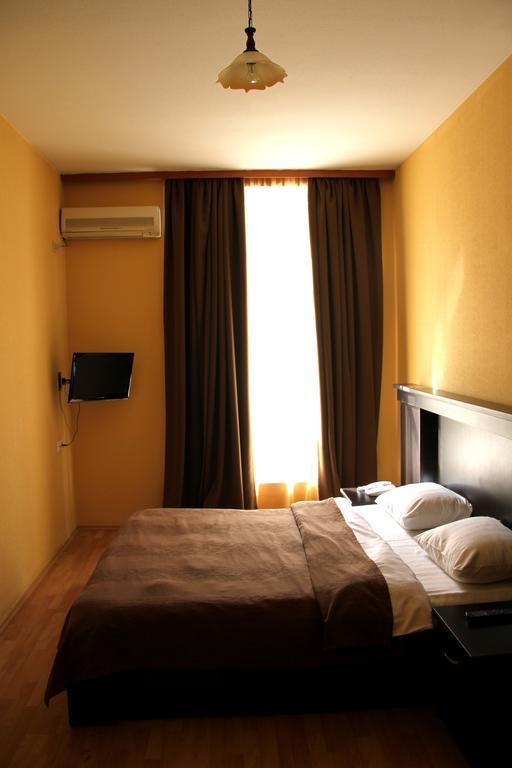 Avenue Hotel Tbilisi Rum bild
