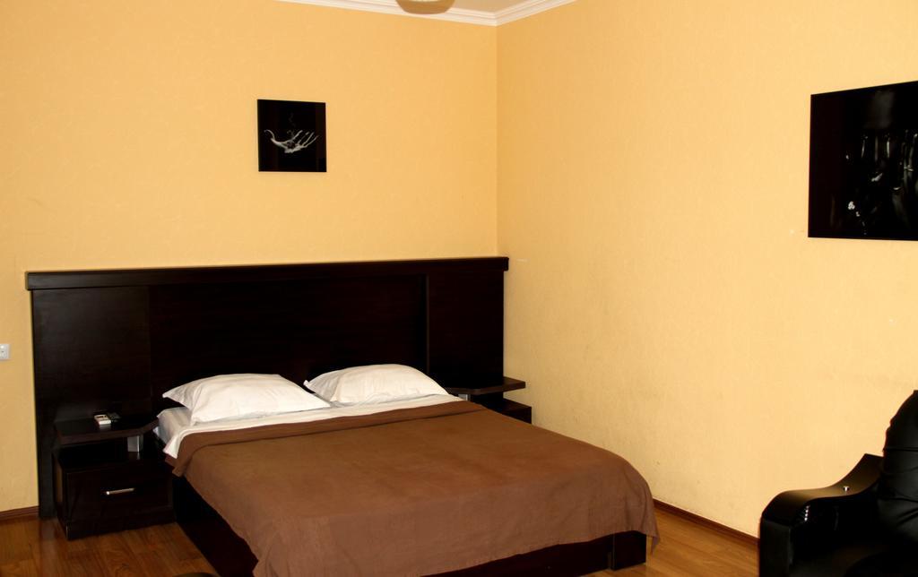 Avenue Hotel Tbilisi Rum bild