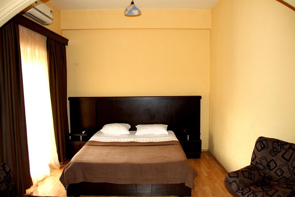 Avenue Hotel Tbilisi Rum bild