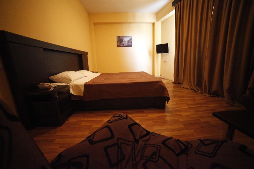 Avenue Hotel Tbilisi Rum bild