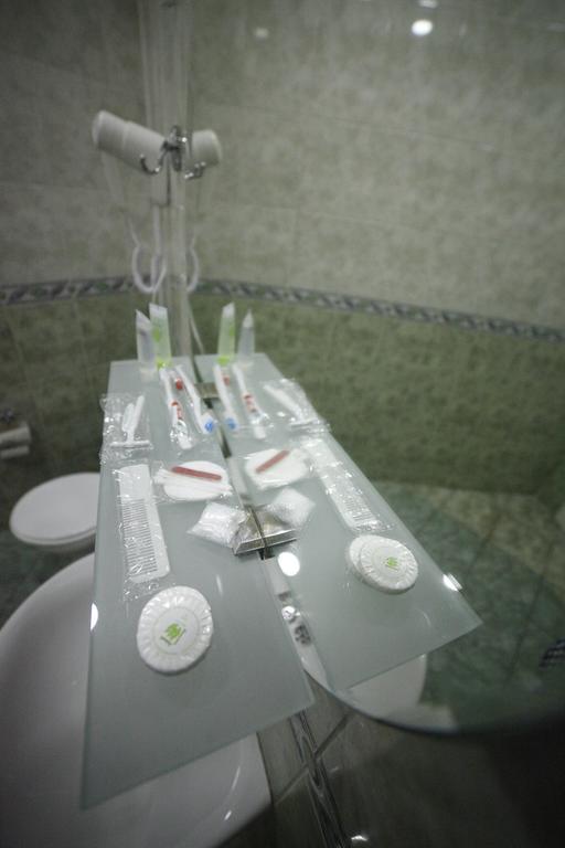 Avenue Hotel Tbilisi Rum bild