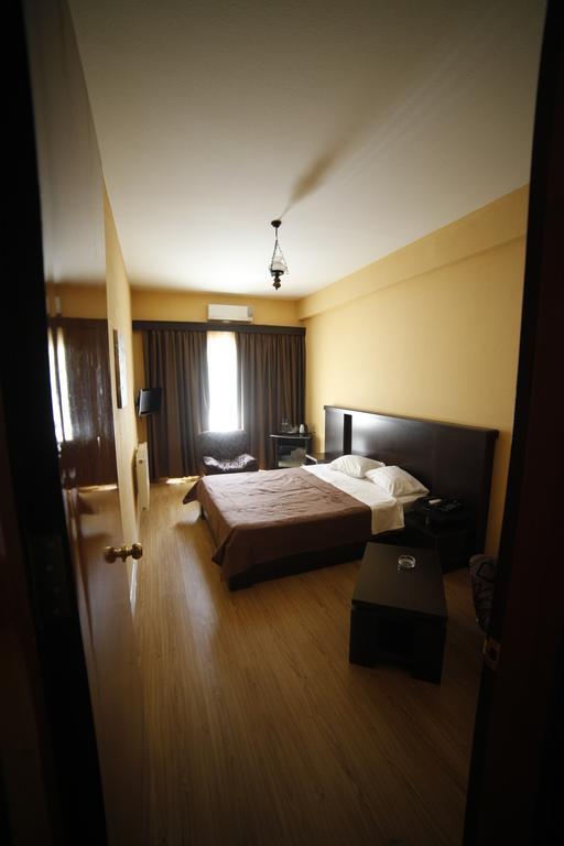 Avenue Hotel Tbilisi Rum bild