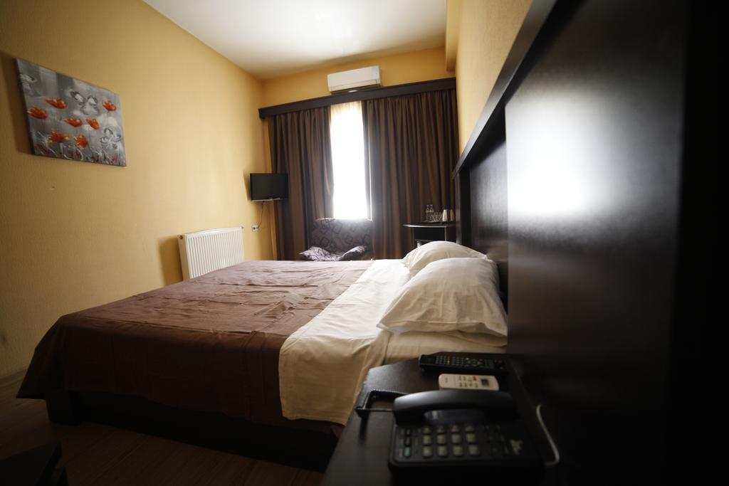Avenue Hotel Tbilisi Rum bild
